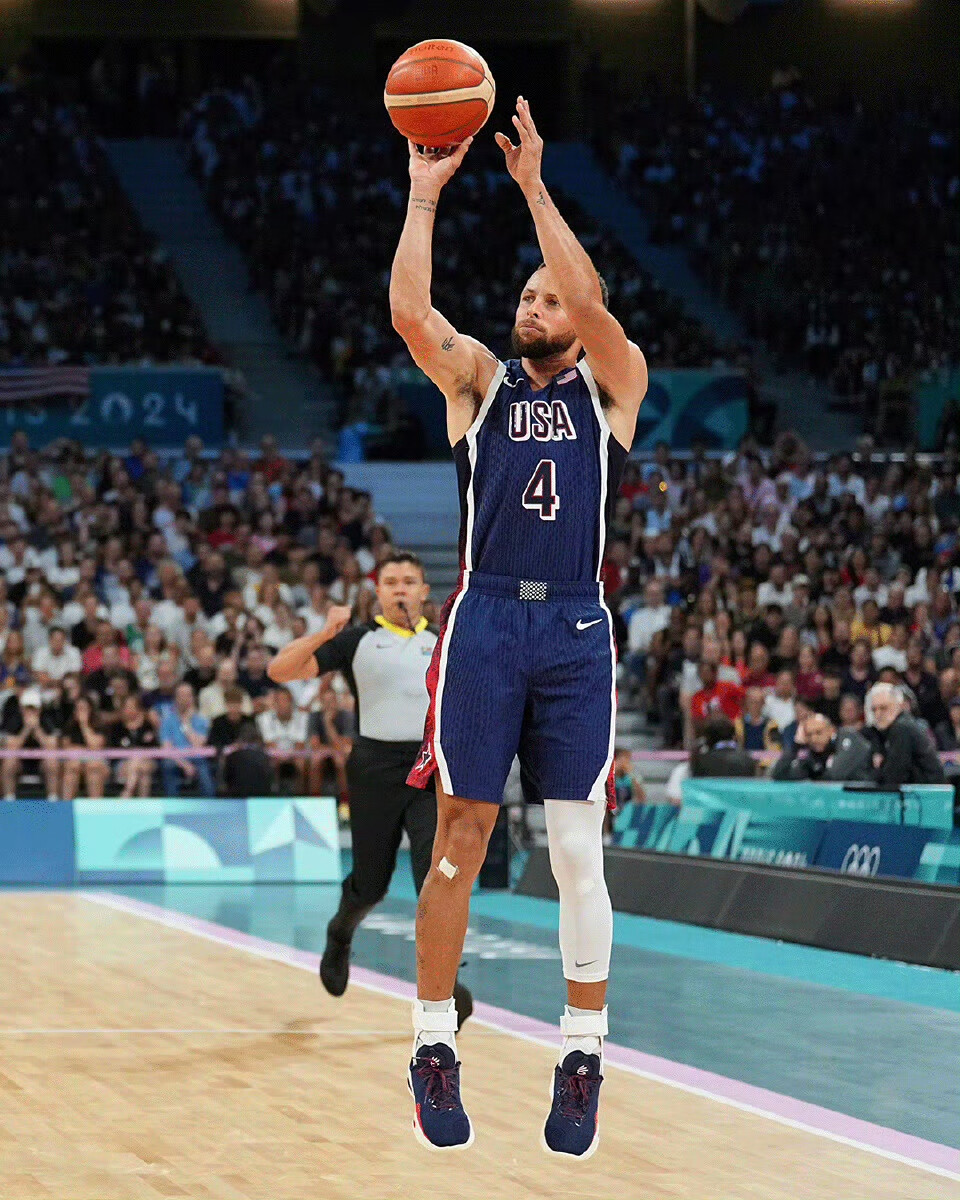 克里斯蒂亚 克里斯蒂亚